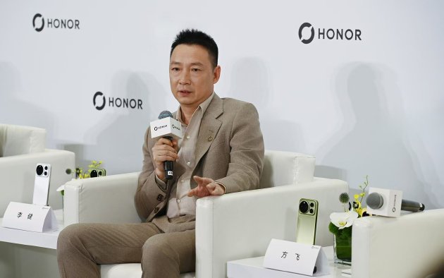 专访荣耀管理层：Magic9之后，荣耀要如何证明自己不只是一家手机公司？