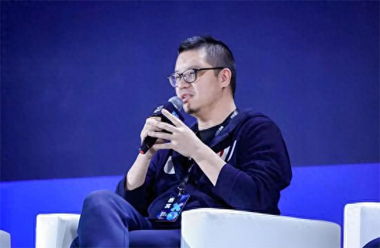 险资砸盘科技股？百亿私募冠军开炮了